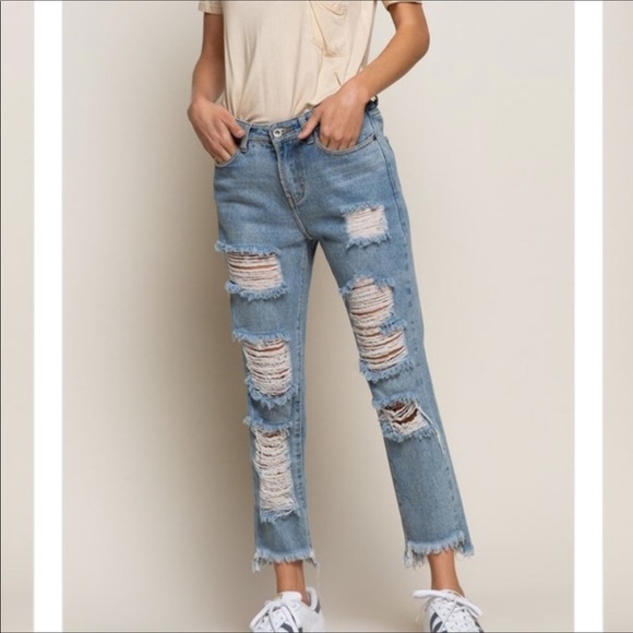 💃🏻Brooklyn Boyfriend Distreesed Jeans - Picture 3 of 10